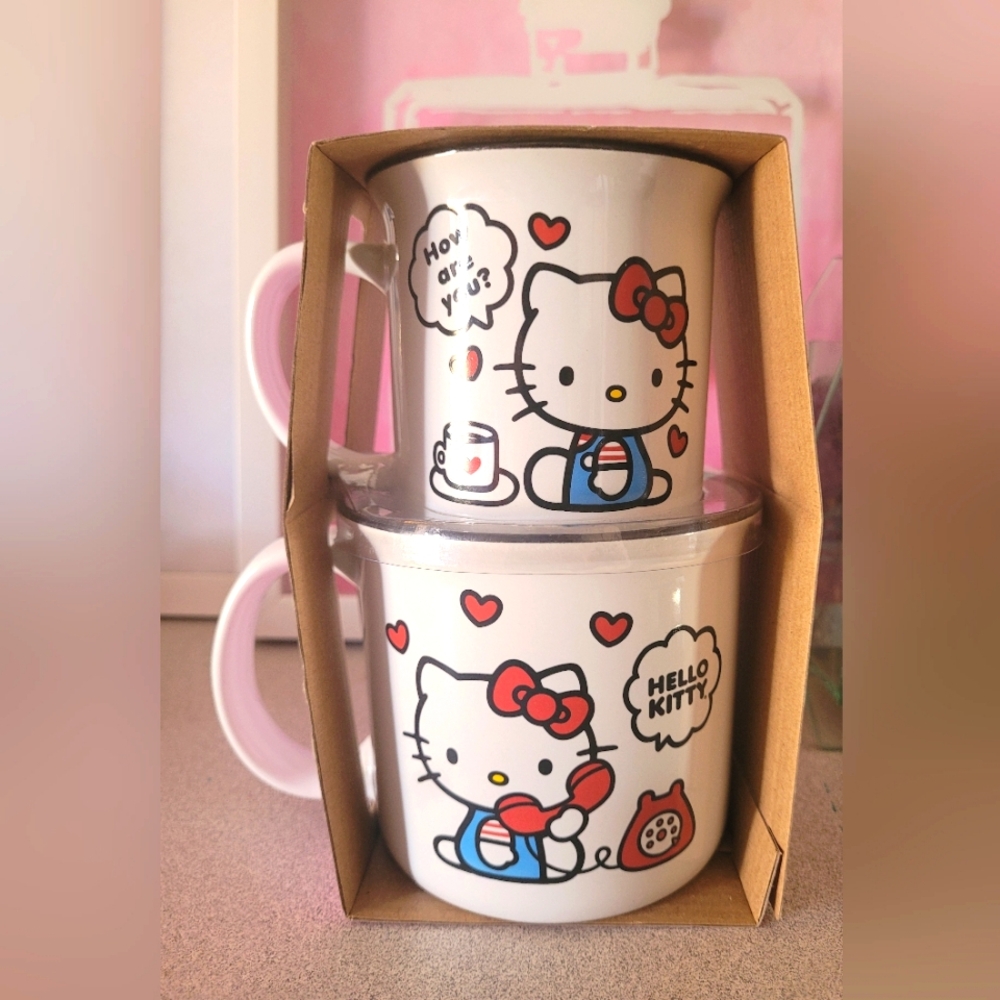 Hello Kitty Mug Set